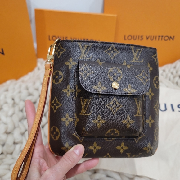 Louis Vuitton Partition Wristlet - Picture 2 of 10